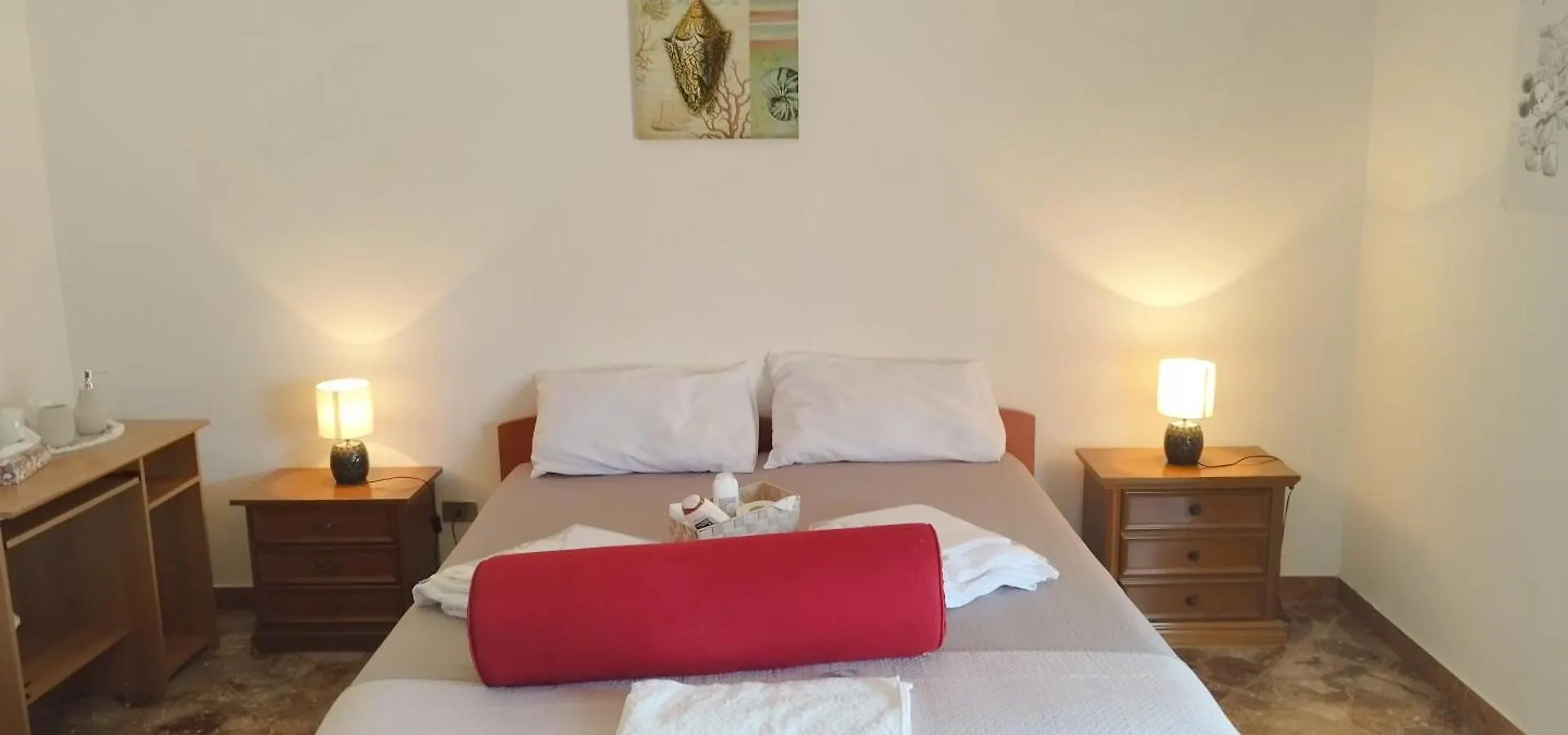 Villa Santoro Bari 0*,